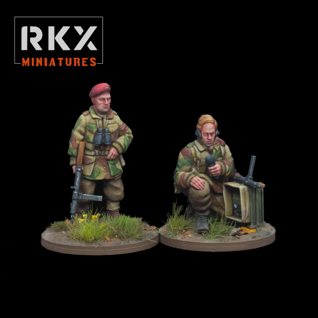 figurines de jeux Para HQ Team avec officier et opérateur radio parachutistes britanniques 28 mm par RKX Miniatures pour Bolt Action, Chain of Command et Battlegroup.