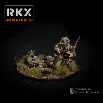 Équipe Canadian 2" Mortar Team de RKX Miniatures en résine 28 mm compatible avec Bolt Action, Chain of Command, Battlegroup et autres jeux de figurines historiques.