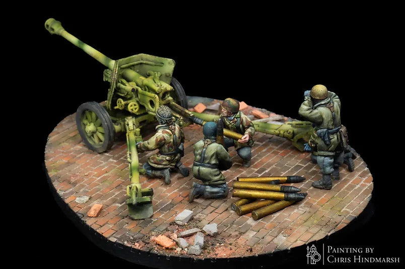 Détail du bouclier et de la culasse du canon antichar PaK 40, figurine historique haute résolution pour wargame, camouflage parachutiste allemand RKX Miniatures.