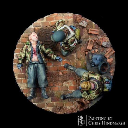 Détail des sacoches médicales et de l'équipement de secours d'un infirmier Fallschirmjäger, figurine de soutien pour wargames historiques, impression 3D haute résolution RKX Miniatures.