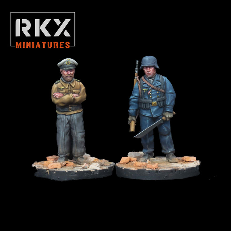 Figurines de commandement Kriegsmarine HQ 28mm en résine par RKX Miniatures.