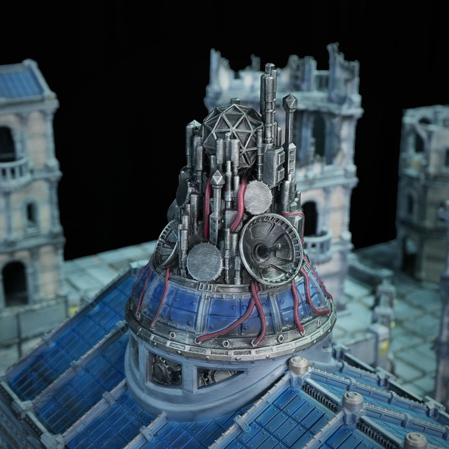 Parthantheon équipé d'une antenne de communication pour table de jeu science-fiction.