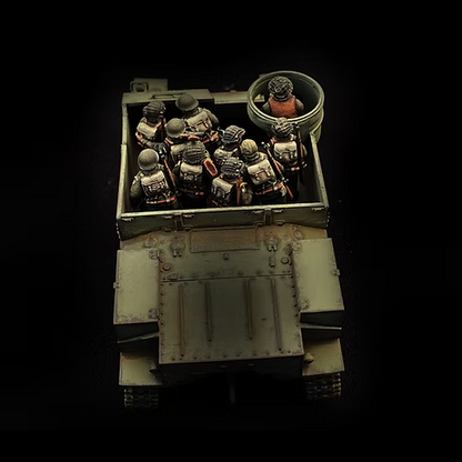Vue du dessus de  l'équipage embarqué dans une transport blindé canadien M7 Priest, pour les jeux de figurines historique en 28mm