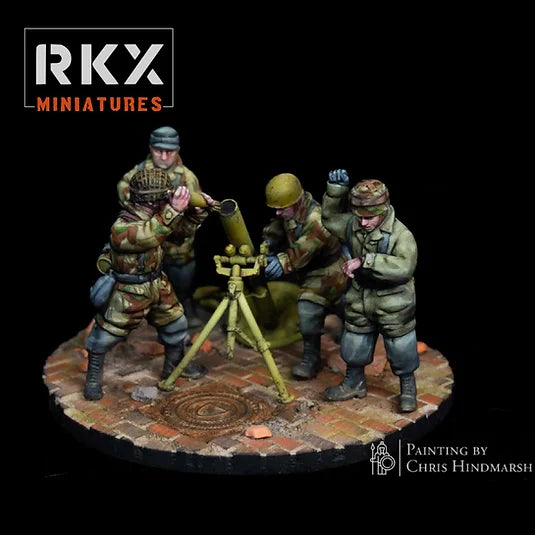 Vue avant de l'équipe de mortier lourd 12cm sGrW 42 Fallschirmjäger pour Bolt Action, artillerie de parachutistes allemands en résine impression 3D, échelle 28mm 1/56, peinture Chris Hindmarsh.