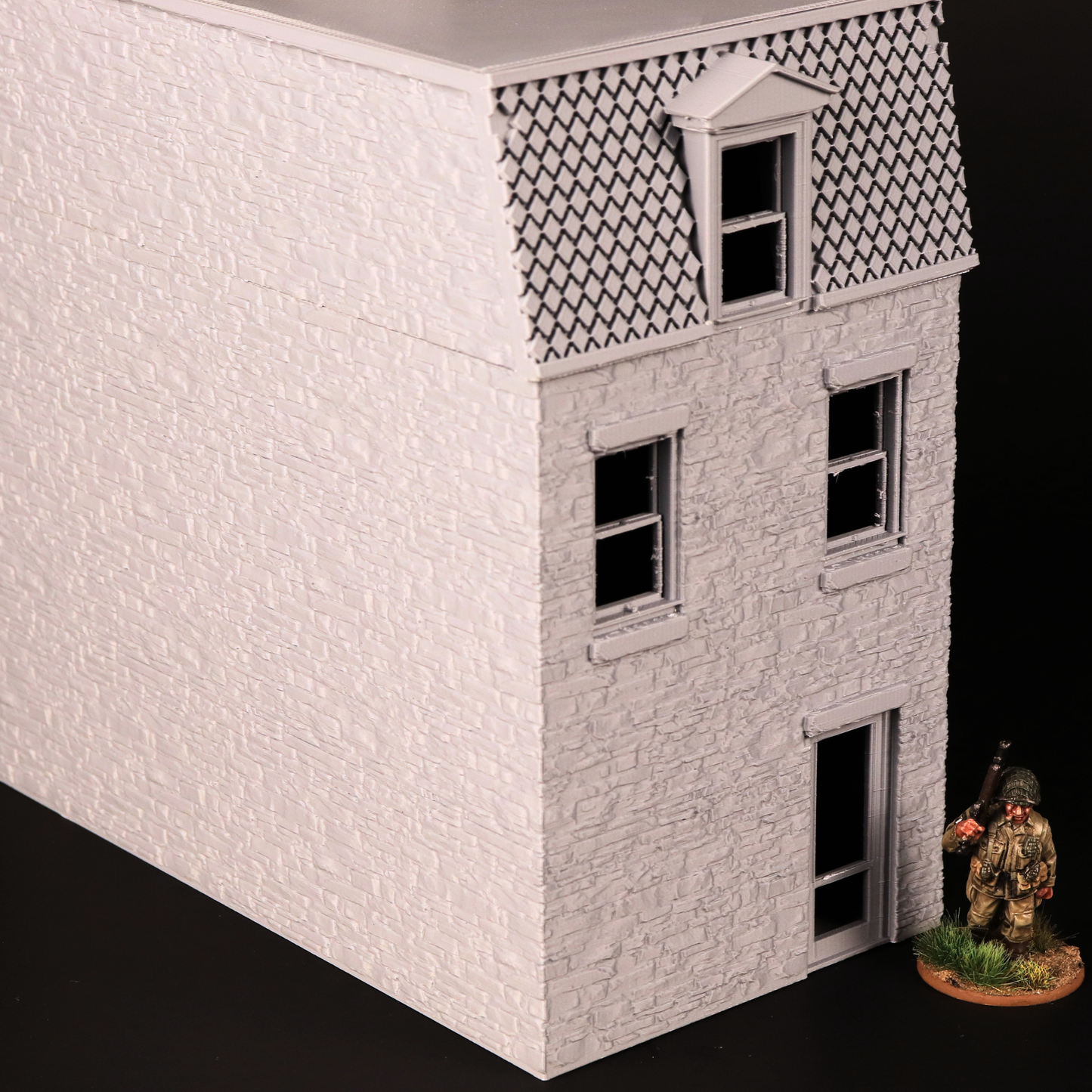 Détail de la façade vitrée de la Shop House, décor de boutique pour table de jeu WW2 en 28 mm