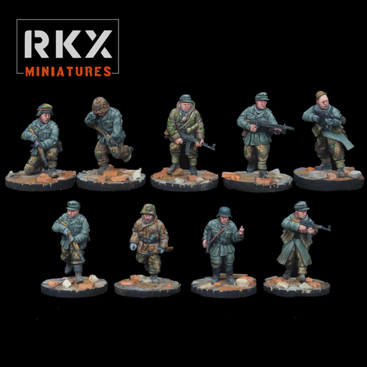 Escouade SS Charlemagne de RKX Miniatures composée de neuf figurines d'infanterie en résine 28 mm pour jeux de figurines historiques.