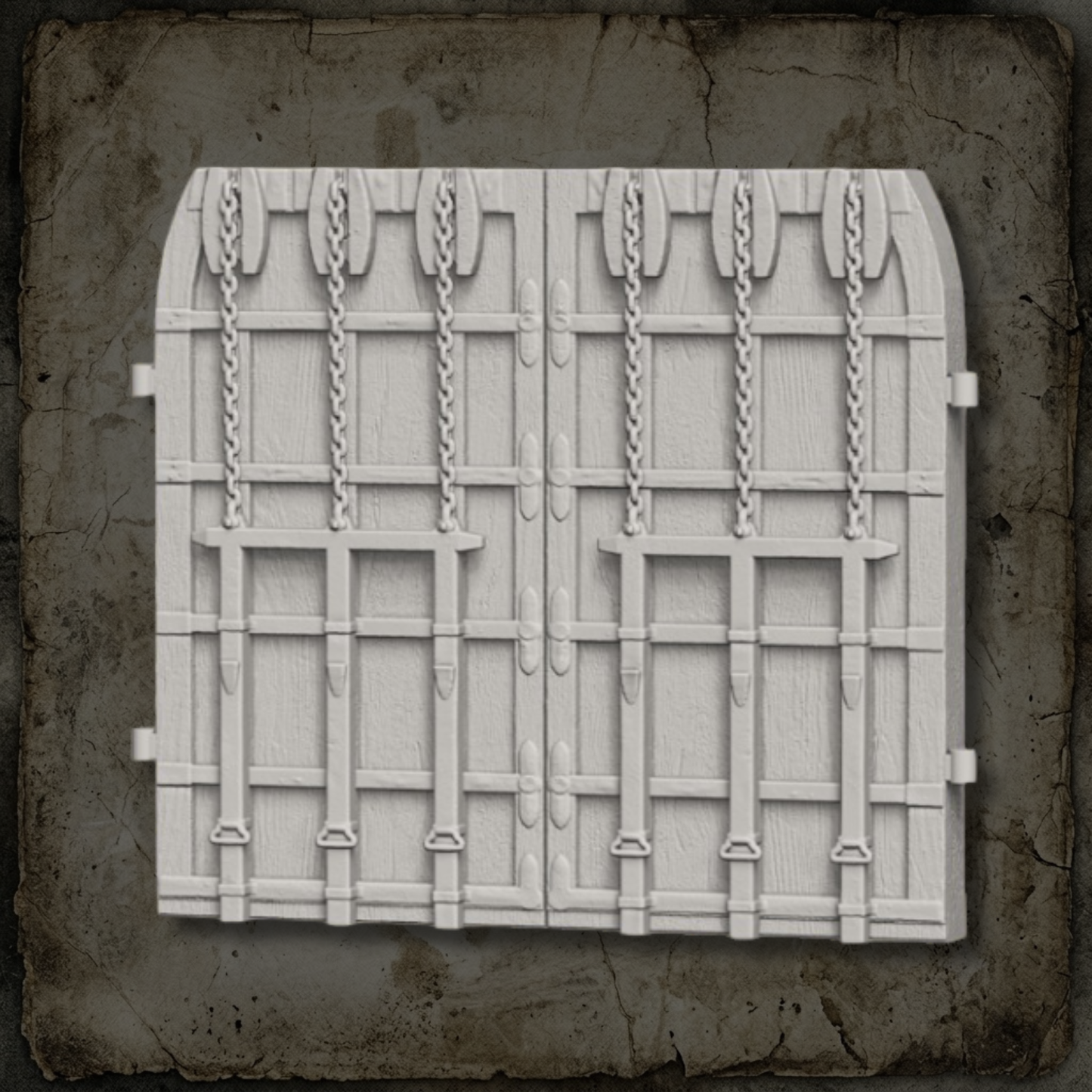 Face intérieure de la grande porte de la Citadelle avec renforts et chaînes sculptés